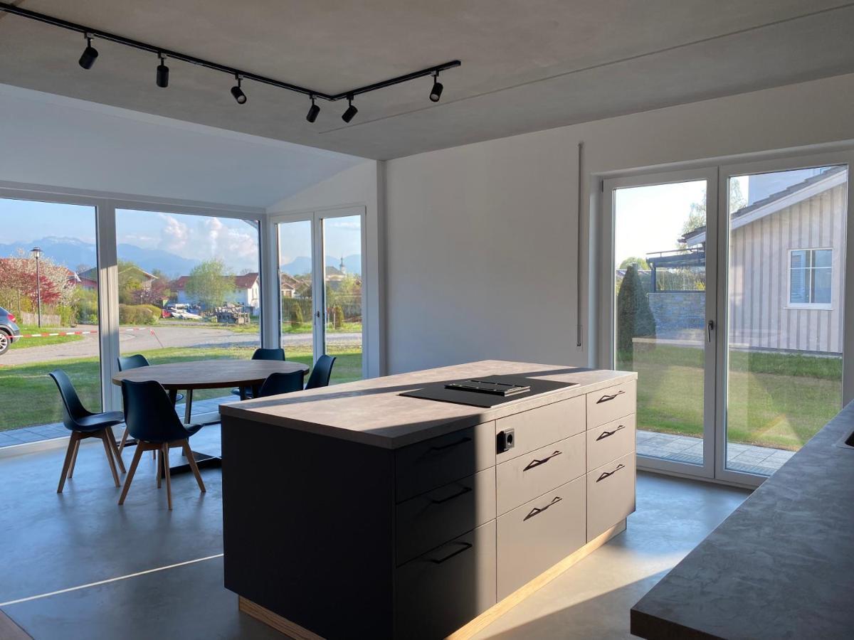 Neubau Gruener Wolpertinger Designwhg 106Qm Barrierefrei Lägenhet Breitbrunn am Chiemsee Exteriör bild