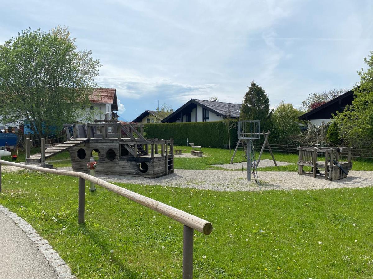 Neubau Gruener Wolpertinger Designwhg 106Qm Barrierefrei Lägenhet Breitbrunn am Chiemsee Exteriör bild
