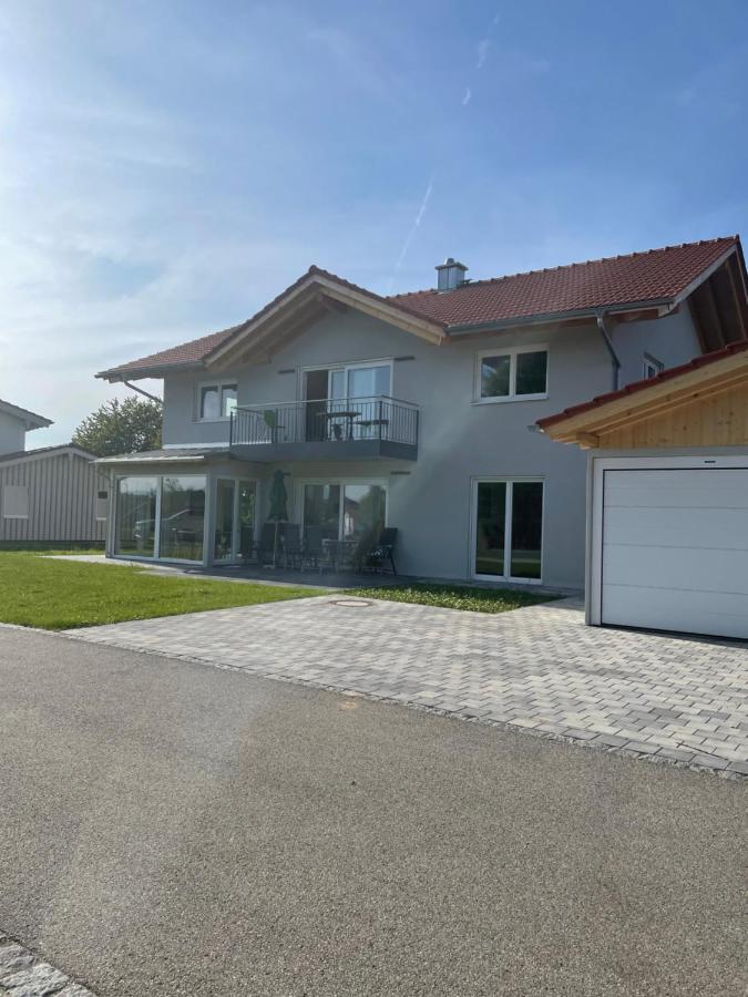 Neubau Gruener Wolpertinger Designwhg 106Qm Barrierefrei Lägenhet Breitbrunn am Chiemsee Exteriör bild
